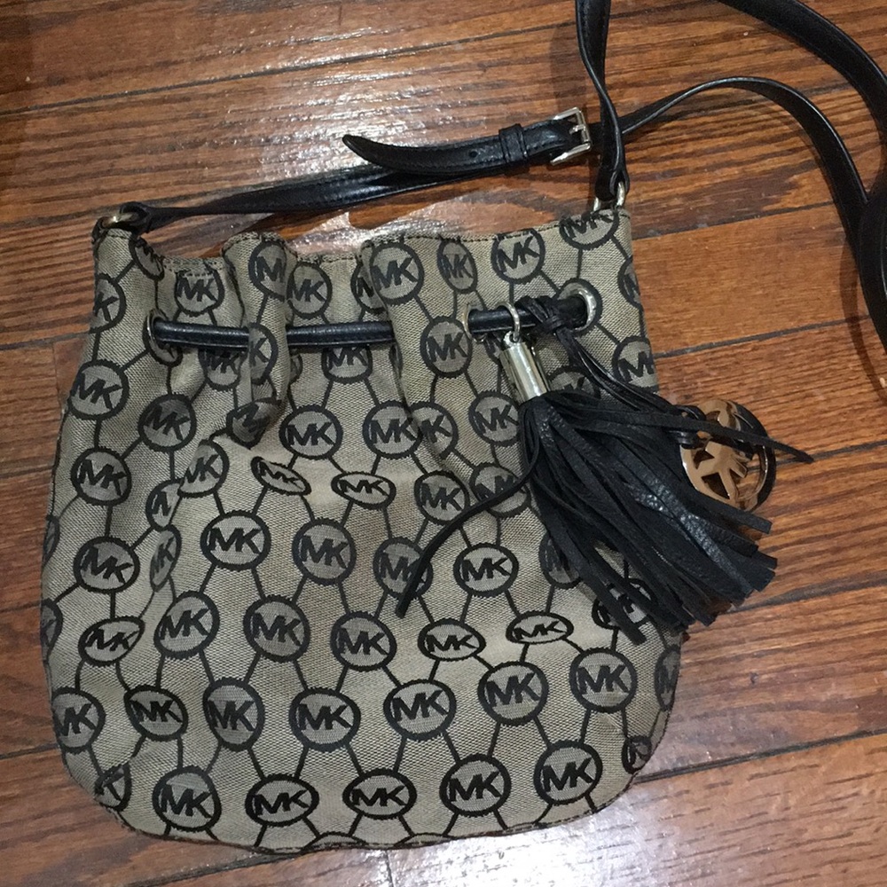 Michael Kors crossbody